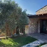 Borgo Thassos 公寓 *