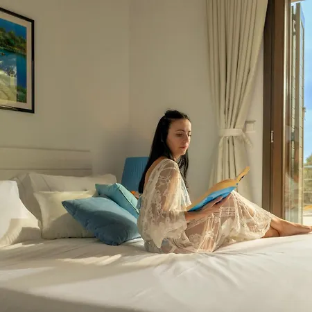 Borgo Thassos Apartman Asztrída