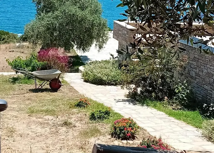 Borgo Thassos * Astris